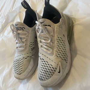 NIKE air 270 size 6.5 women’s